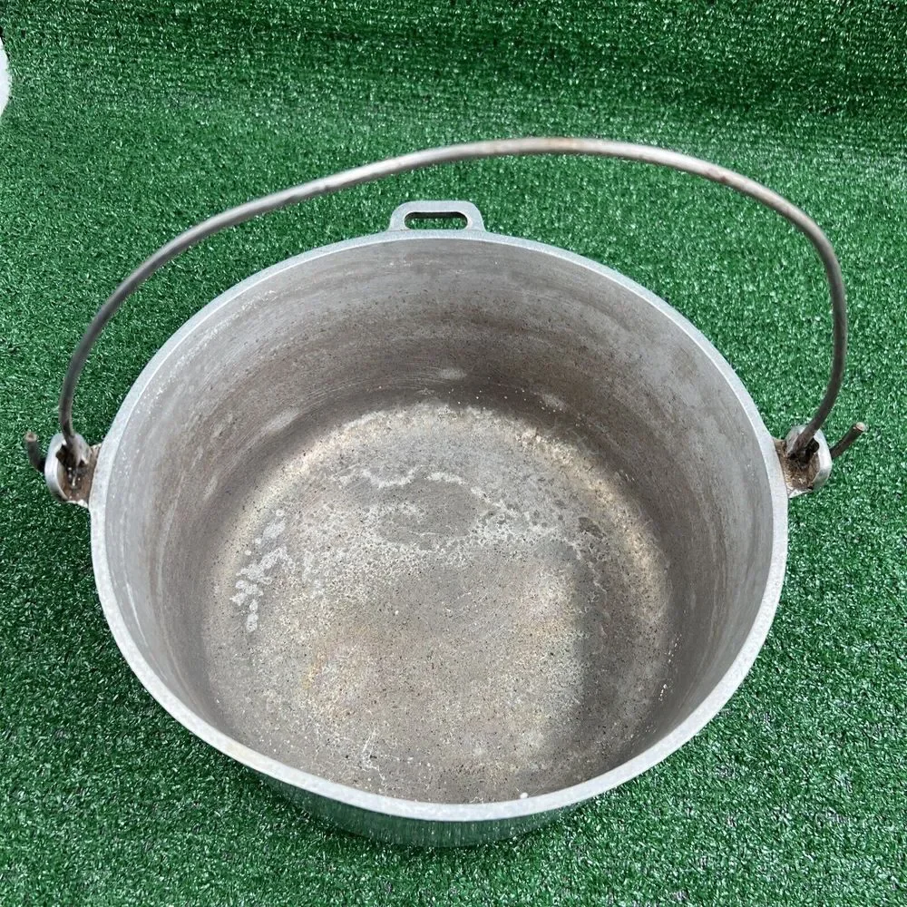 Vintage Household Institute 6 Qt Cast Aluminum Bail‎ Handle Pot